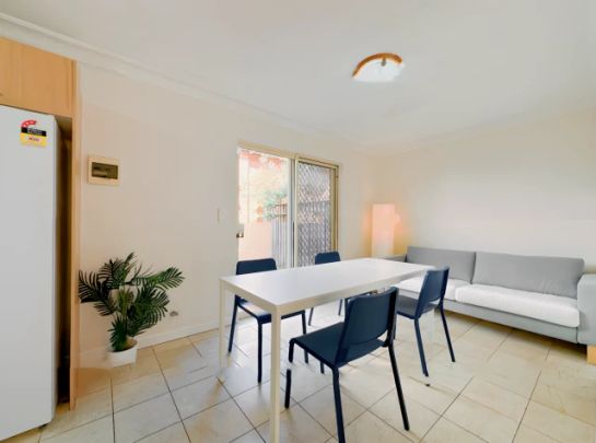 2A Barker St, Sydney - Photo 1