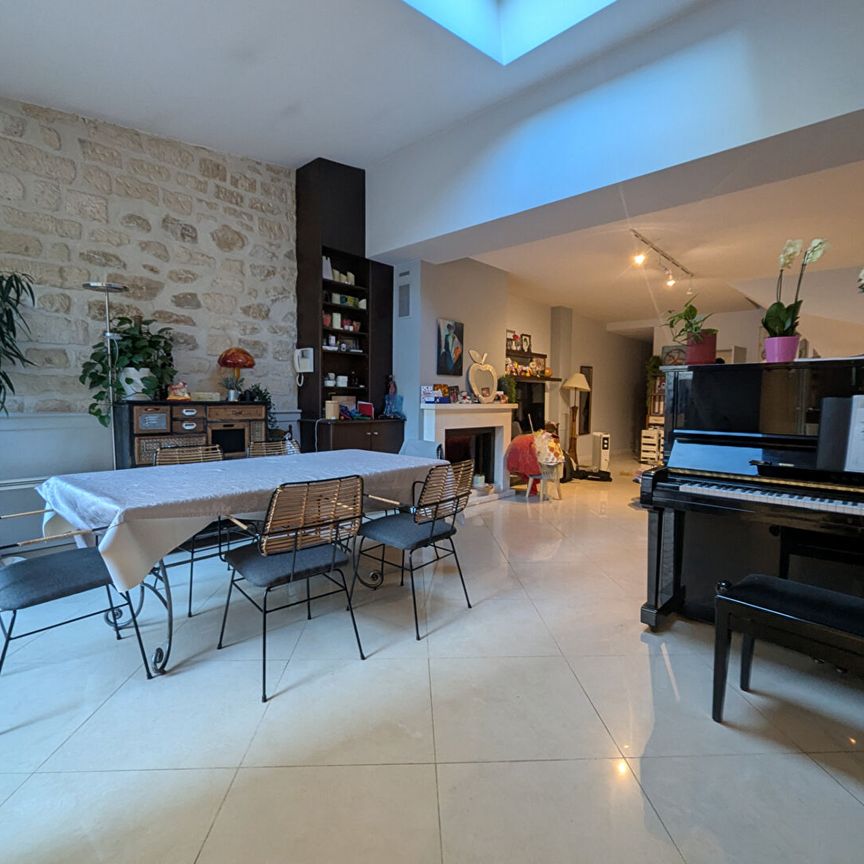 Location Maison 7 pièces 158m² - Photo 1