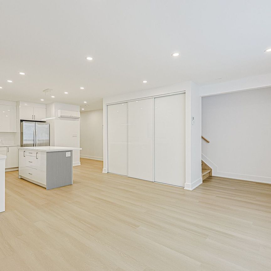 For Lease - 999 Eglington Avenue, Toronto, Ontario - Photo 1