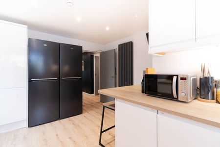 106LR - Professional Co-Living Property - Photo 5