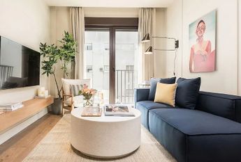 Calle de la Farmacia, Madrid, Community of Madrid 28004