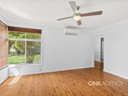 COMFORTABLE HOME IN NOWRA WITH PRACTICAL FEATURES - Photo 1