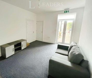 St. Saviours Road, Leicester, LE67 - Photo 1