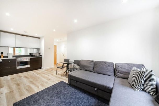 1 Bed Flat, Arboretum Place, IG11 - Photo 1
