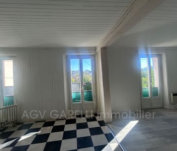 Location Appartement 3 pièces 50m² TOULON 83000 - Photo 2