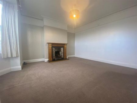 4 bedroom terraced house to rent - Photo 3