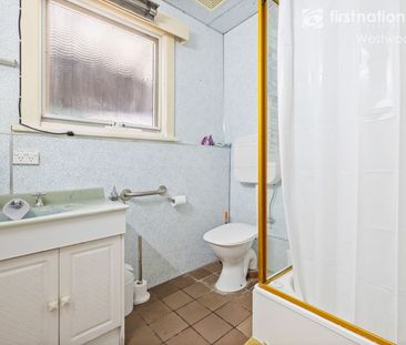 Charming Cottage - Photo 2