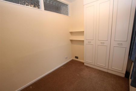 3 bedroom terraced house to rent - Photo 2