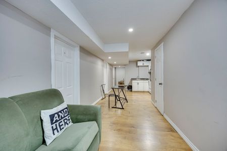 For Lease - 115 Scenic Wood Crescent, Kitchener, Ontario - Photo 2