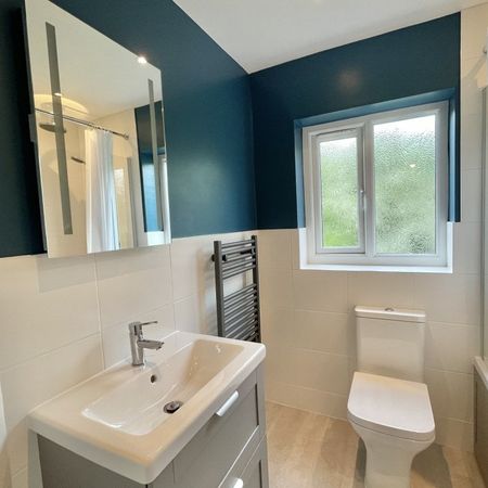 Stanley Park Court - Photo 4