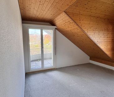 3.5 Zimmerwohnung Attika in Ruhiger Lage - Photo 2
