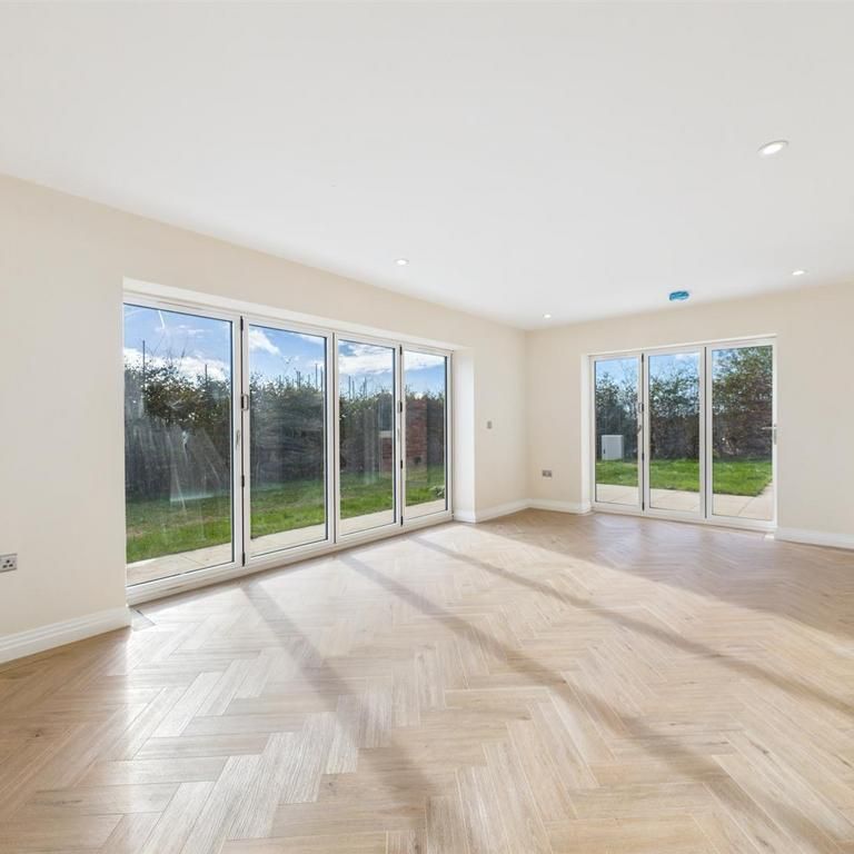 5 bedroom house to rent - Photo 1