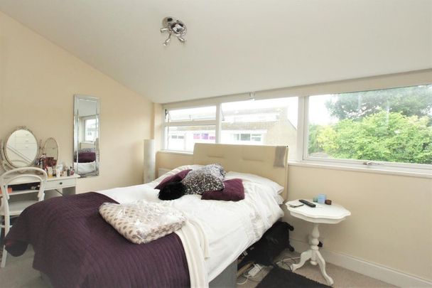 3 bedroom terraced house to rent - Photo 1