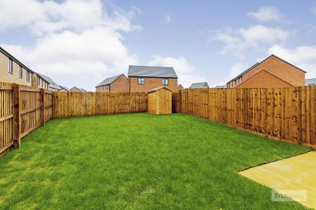 3 bedroom semi-detached house to rent - Photo 3