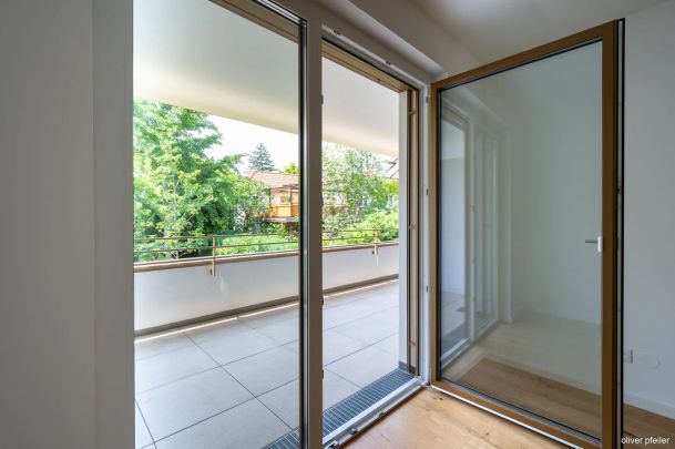 NEUBAUERSTBEZUG: MODERNE; RUHIGE 2 ZIMMERWOHNUNG MIT BEEINDRUCKENDEM BALKON + GARAGENPLATZ - Photo 1