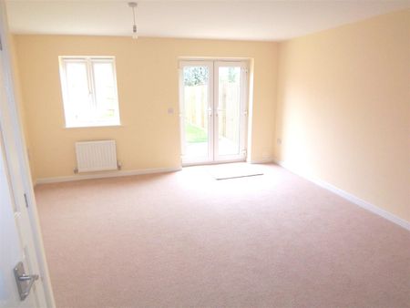 Cedar Close, Old Stratford, Milton Keynes, MK19 - Photo 5