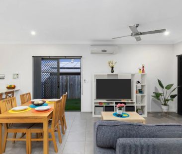 Contemporary living close to parks, shops, and transport. - Photo 6