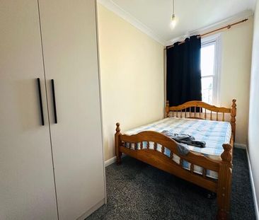 3 bedroom maisonette to rent - Photo 5