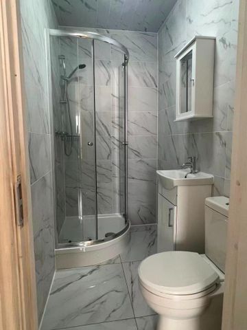 1 bedroom house of multiple occupation to rent - Photo 2