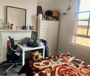 Room in a Shared House, Ivy Road, NW2 - Photo 2