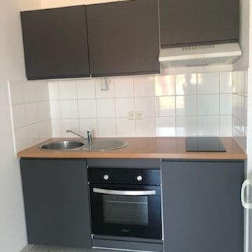 Location Appartement 2 pièces 38m² BAILLEUL 59270 - Photo 1