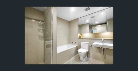 Spacious 2 bedrooms with 1 bathroom apartment with prefect view! - Photo 4