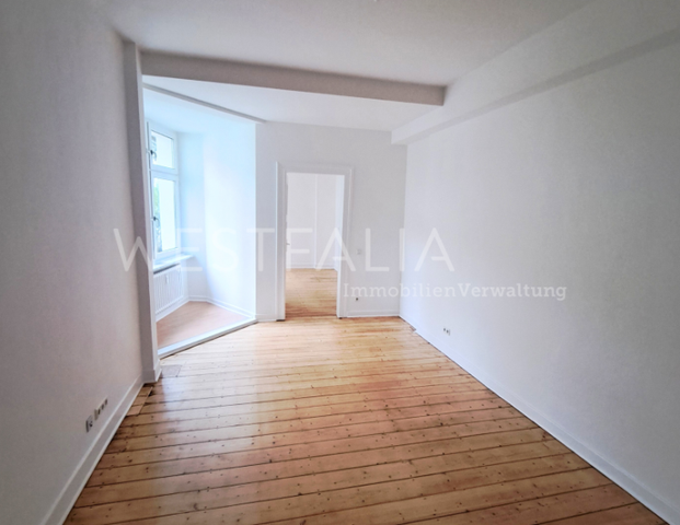 Moderne Altbauwohnung mit eigener Terrasse - Photo 1