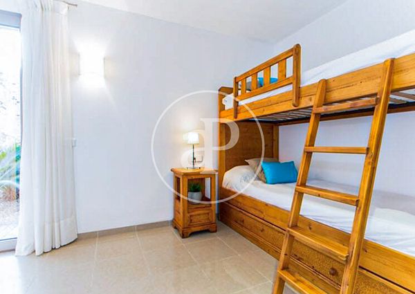 Villa for rent in Cala Anguila