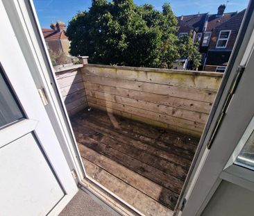 2 bedroom apartment to rent - Photo 4