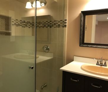 For Lease - 2535 Symington Court, Mississauga, Ontario - Photo 3