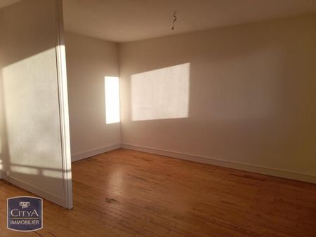 Location Appartement 4 pièces 63m² VILLEFRANCHE SUR SAONE 69400 - Photo 4