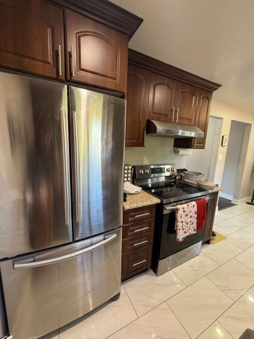 For Lease - 123 Wilson Drive, Milton, Ontario - Photo 4