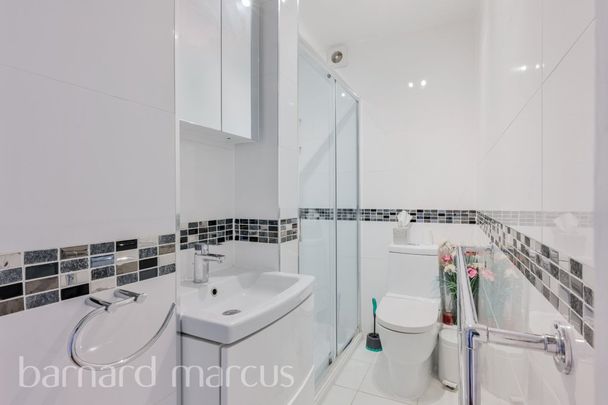 Wimbledon Park Road - Photo 1