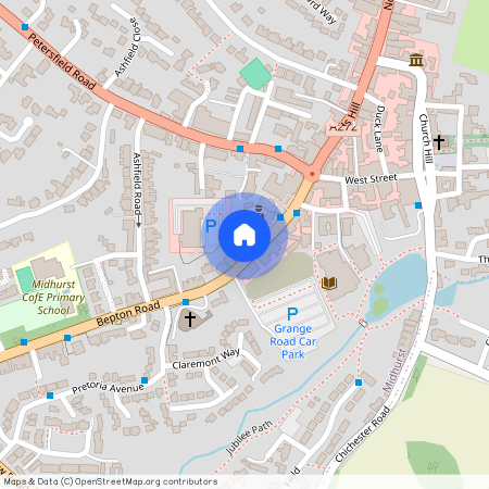 Dundee House, Bepton Road, Midhurst, GU29