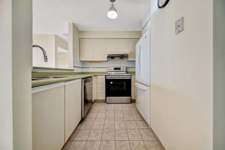 For Lease - 2177 Burnhamthorpe Road Unit# 912, Mississauga, Ontario - Photo 3