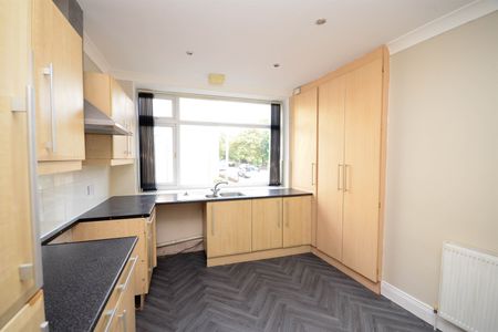 2 bed maisonette to rent in Lawe Road, South Shields, NE33 - Photo 5