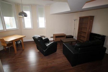 1 bedroom flat to rent - Photo 2