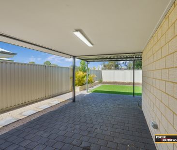 STUNNING HOME! - Photo 4