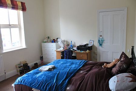 12 Glen Road - Photo 2