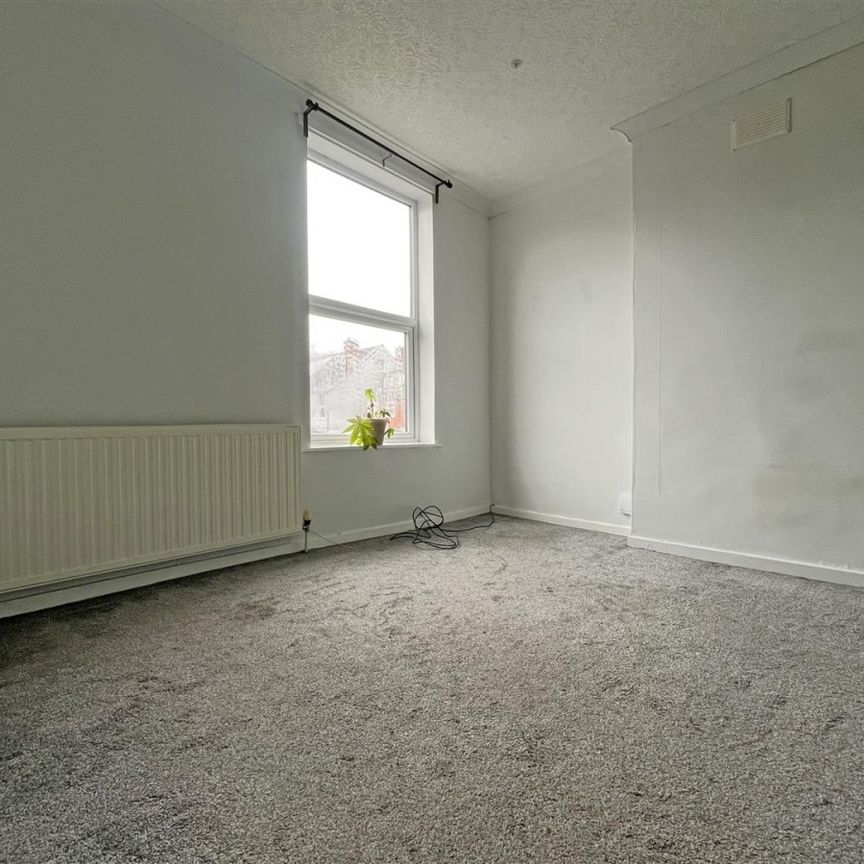 2 bedroom End of terrace house to rent - Photo 1