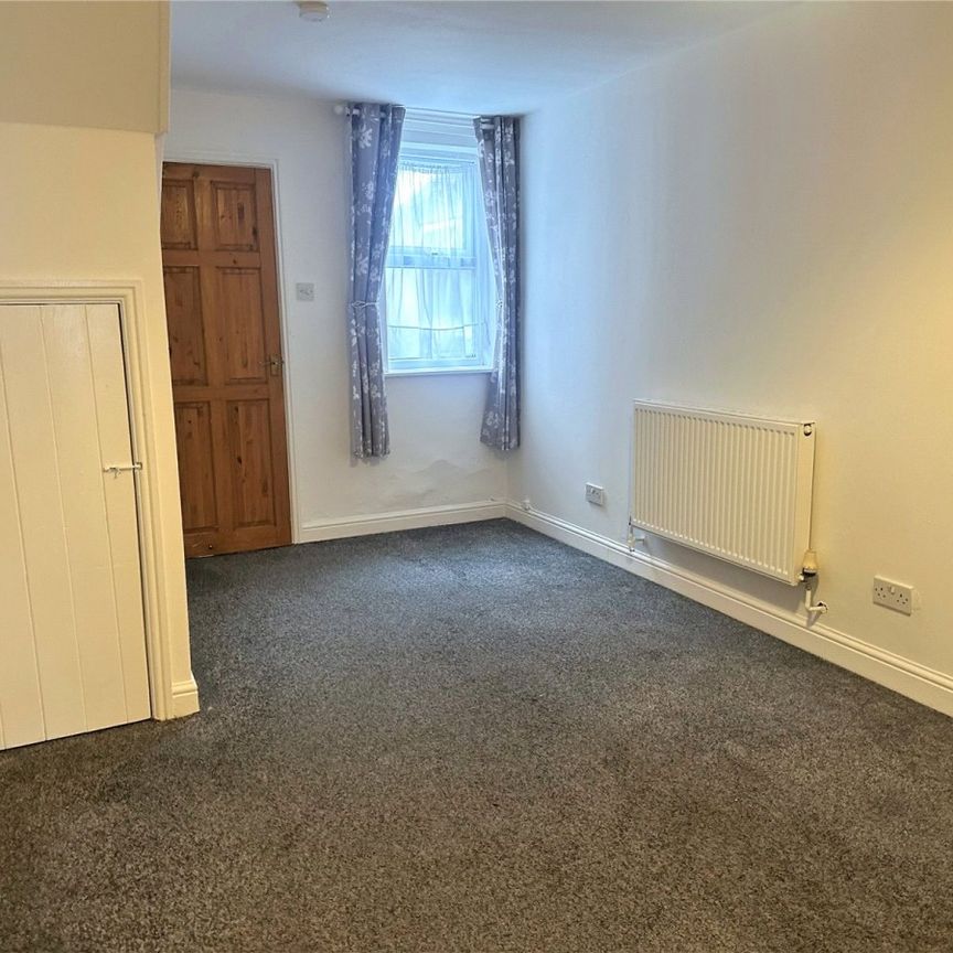 Alfreton Road, Nottingham, Nottinghamshire, NG7 - Photo 1