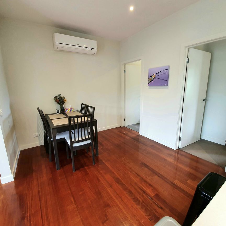 2/8 Chaleyer Street, Reservoir - Photo 1