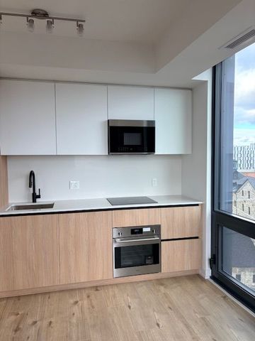 For Lease - 35 Parliament Street Unit# 910, Toronto, Ontario - Photo 3