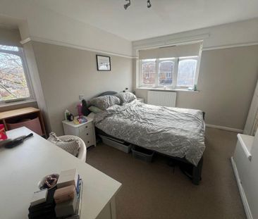 2 bed terraced house to rent in NE29 - Photo 3