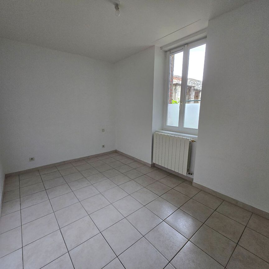 Location appartement 2 pièces, 37.00m², Carmaux - Photo 1