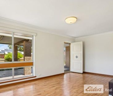 Character Home in Terrific Central Location - Photo 4