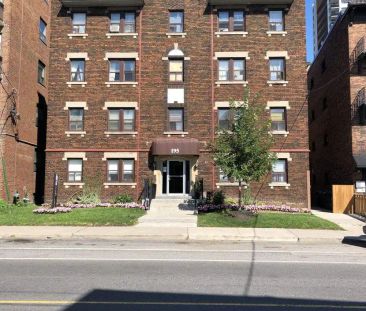 195 Vaughan Road — Bachelor - Photo 1
