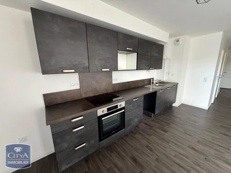 Appartement à louer 4 pièces 81.76m² - Photo 3