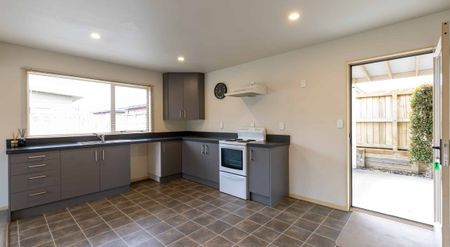 Three Bedroom Home - Photo 2