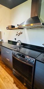 Condo Moderne-Industriel 4 1/2 | Saint-Roch - Photo 3